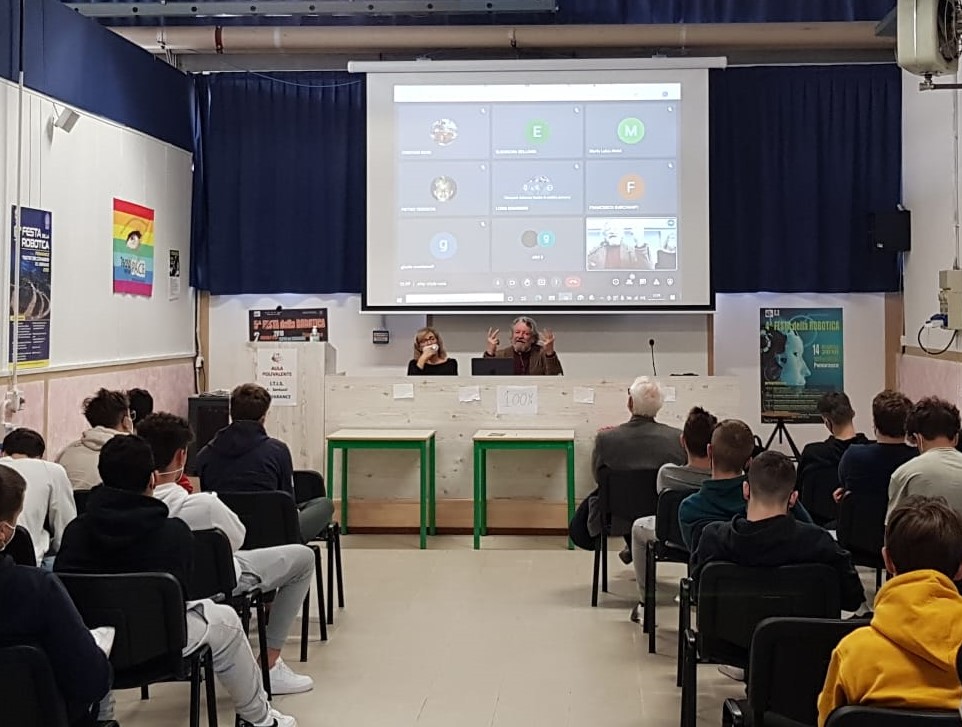 conferenza-contini-itis-santucci-pomarance2