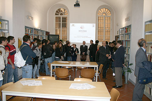 Interno sala-lettura ITCG Niccolini